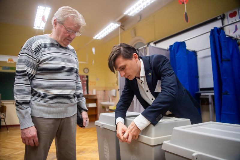 Voks 24 - Megkezdődött a szavazás